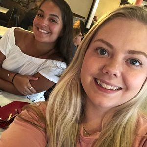 Meet your Posher, Katlyn